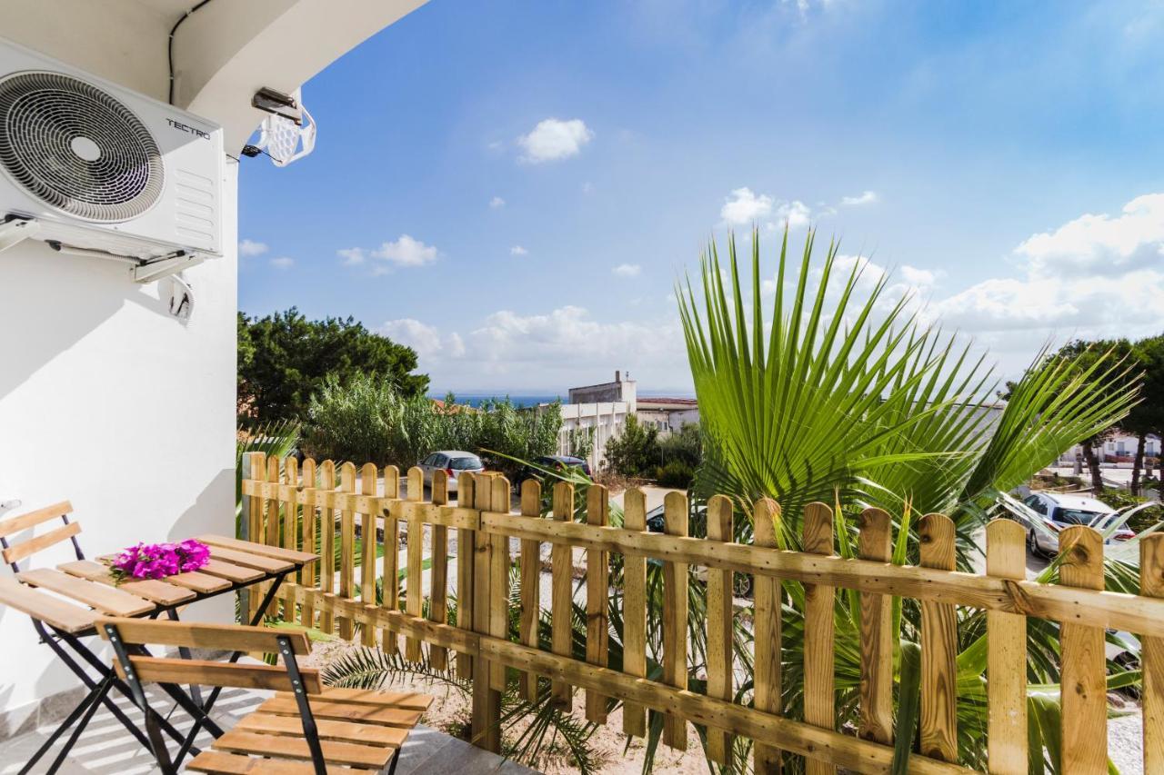 Residence Fior Di Sulcis 칼라세타 외부 사진