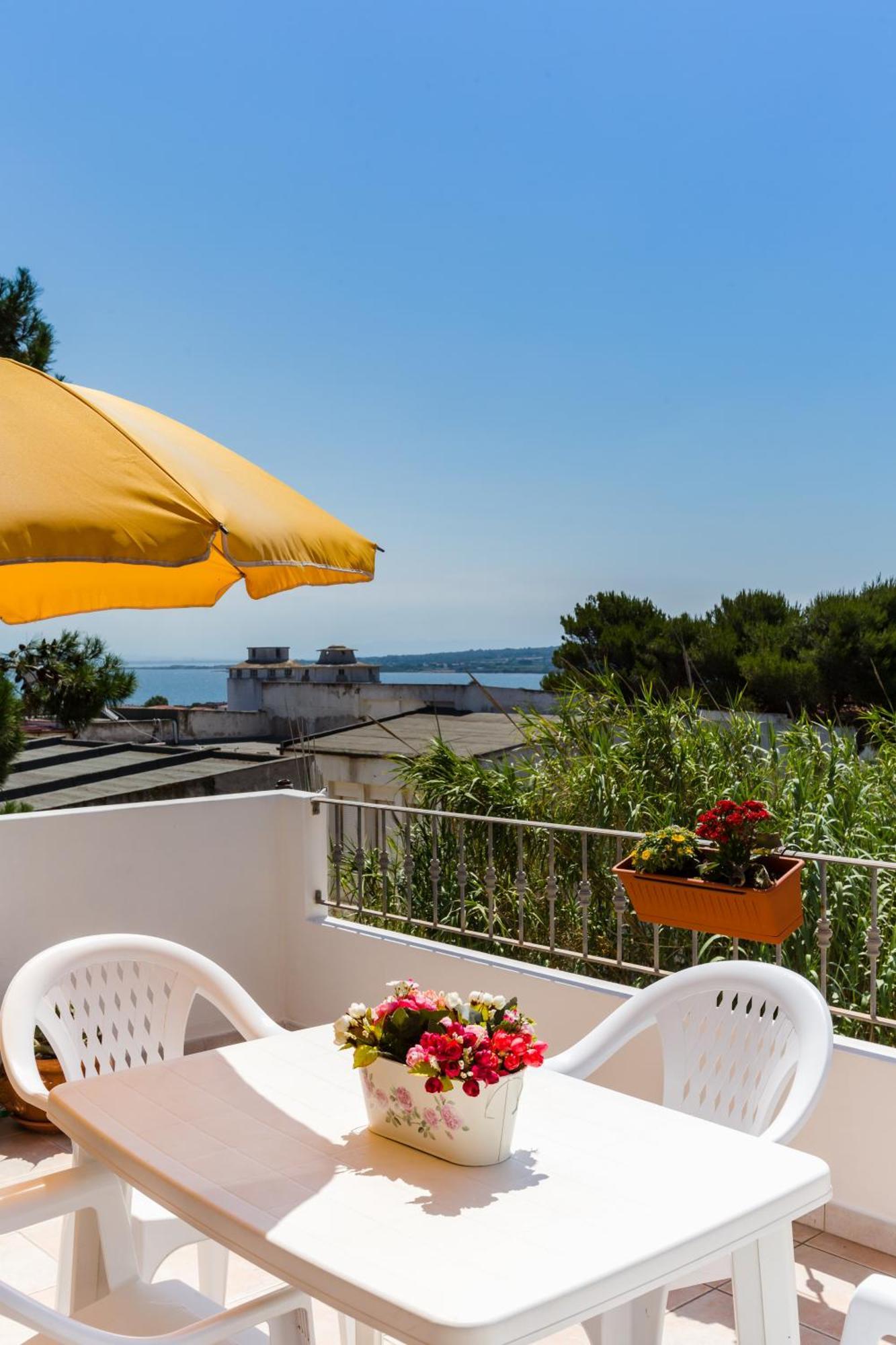 Residence Fior Di Sulcis 칼라세타 외부 사진