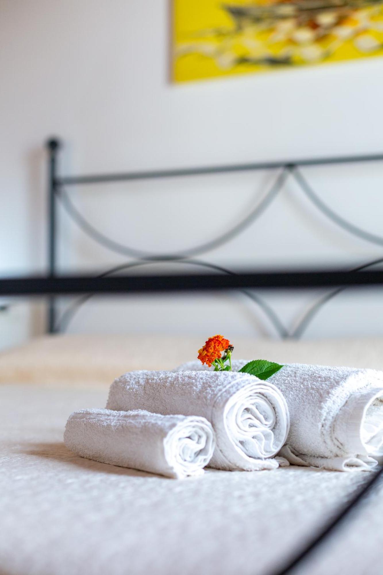 Residence Fior Di Sulcis 칼라세타 외부 사진